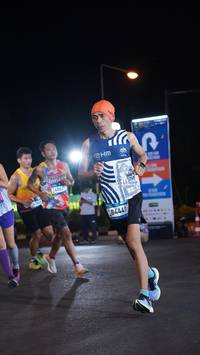 BIB: 406, 1178
                            <button type="button" onclick="openModal(23040105)" class="btn btn-primary btn-sm float-right btn-popup" data-toggle="modal" data-target=".modal-high-quality">
                        <i class="fas fa-shopping-cart"></i> Add to Cart
                    </button>
                                            <button type="button" onclick="isThisMe(23040105, true)" class="btn btn-success btn-sm float-right btn-popup btn-isme hidden" data-toggle="tooltip" data-placement="bottom" title="นี่คือรูปของคุณใช่ไหม คลิกที่นี่เพื่อเอาเข้าอัลบั้ม">
                        <i class="fas fa-plus"></i> Add to album
                    </button>
                    <button type="button" onclick="isThisMe(23040105, false)" class="btn btn-warning btn-sm float-right btn-popup btn-isnotme hidden">
                        <i class="fas fa-ban"></i> Remove from album
                    </button>